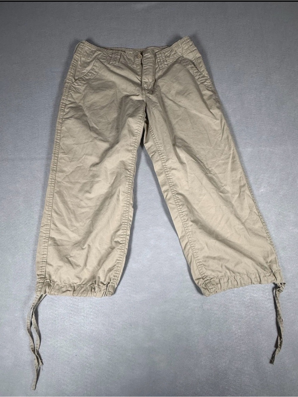 Cato Women’s Capri Pants Size 4 Khaki 100% Cotton Cropped